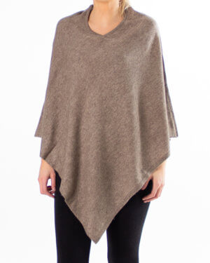 Jordfarget poncho av cashmere/kasjmir uten knapper