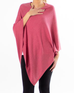 Lys rød poncho av kasjmir / cashmere uten knapper